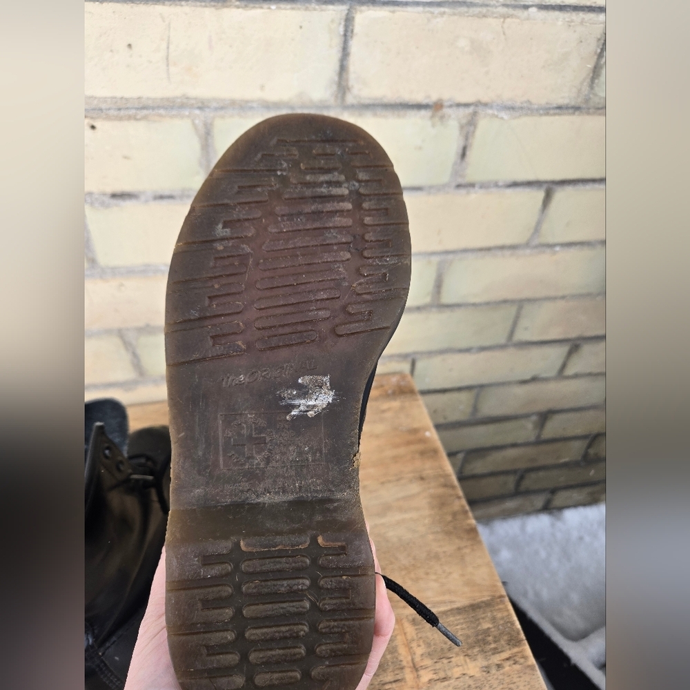 Vintage Made in England Dr. Martens - Picture 9 of 12